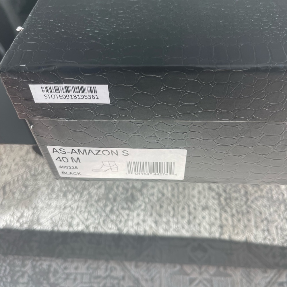Amazon Platform Boot
ASH - Picture 6 of 10